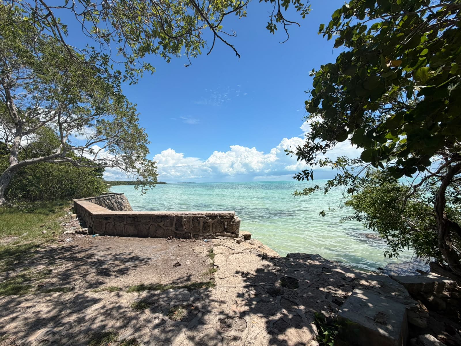 TERRENO EN VENTA EN LUIS ECHEVERIA — Poblado Luis Echeverria, Chetumal