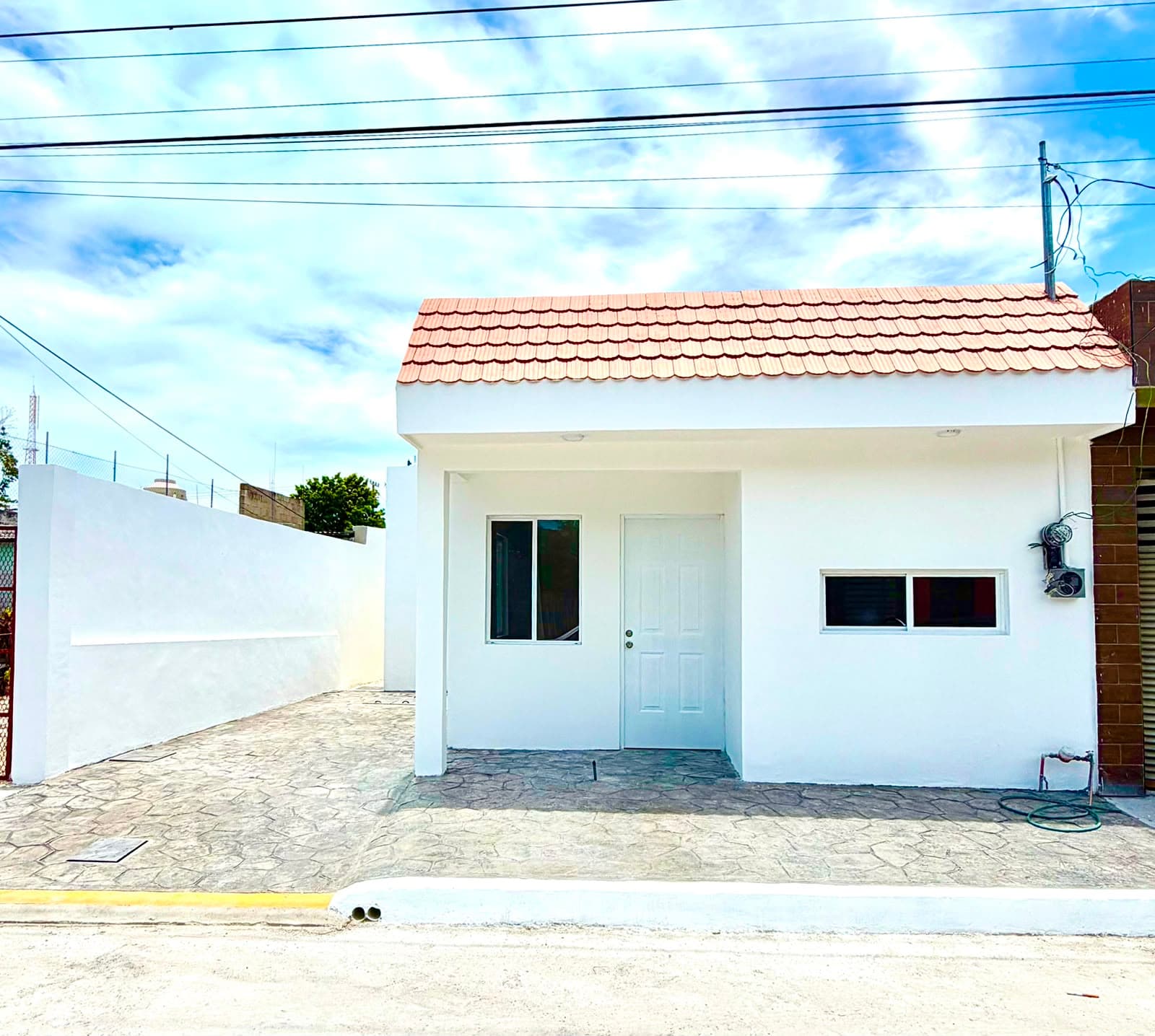 CASA EN COLONIA DEL BOSQUE — Bosque, CHETUMAL